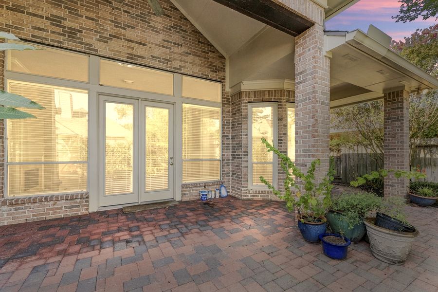 Twilight covered patio — Spring, TX